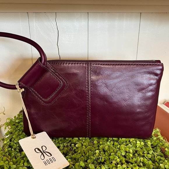 NWT New Hobo Sable Wristlet Clutch Eggplant - Picture 1 of 5